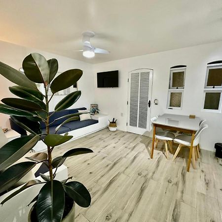 Apartamento estilo Chalé com piscina Ubatuba Exterior foto
