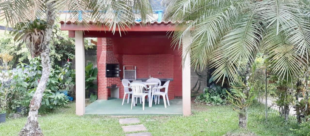 Apartamento estilo Chalé com piscina Ubatuba Exterior foto
