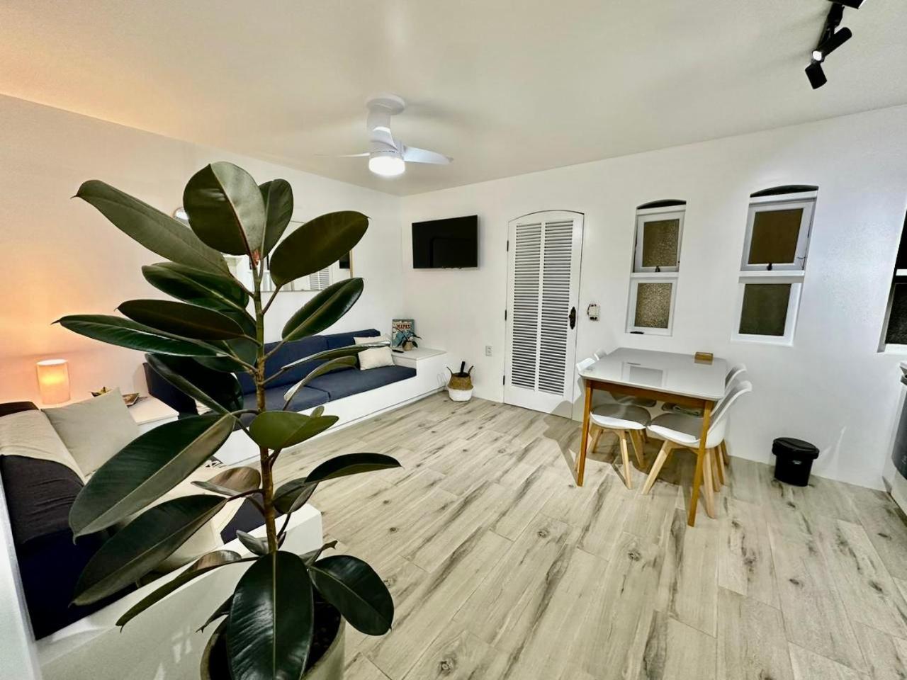 Apartamento estilo Chalé com piscina Ubatuba Exterior foto