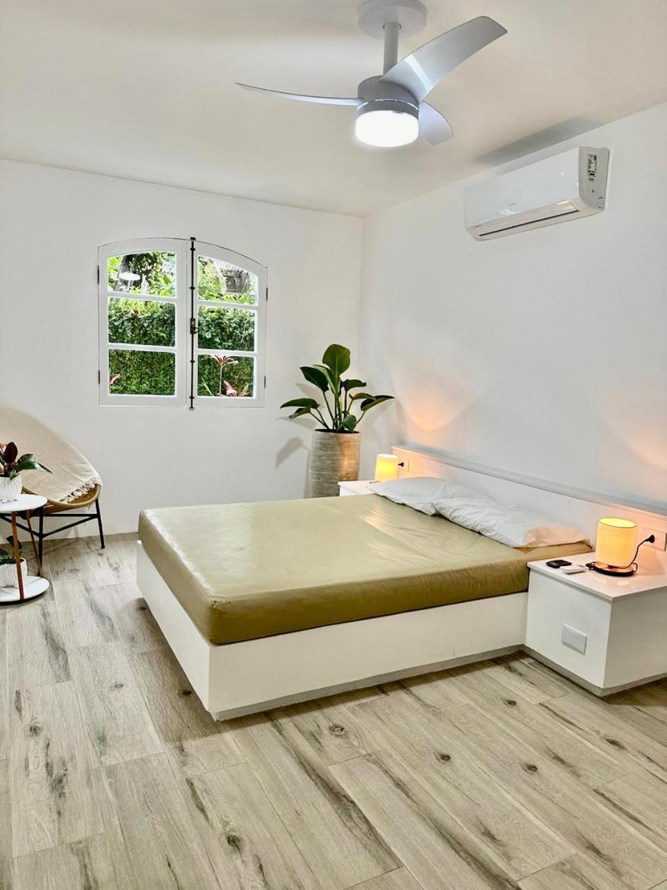 Apartamento estilo Chalé com piscina Ubatuba Exterior foto