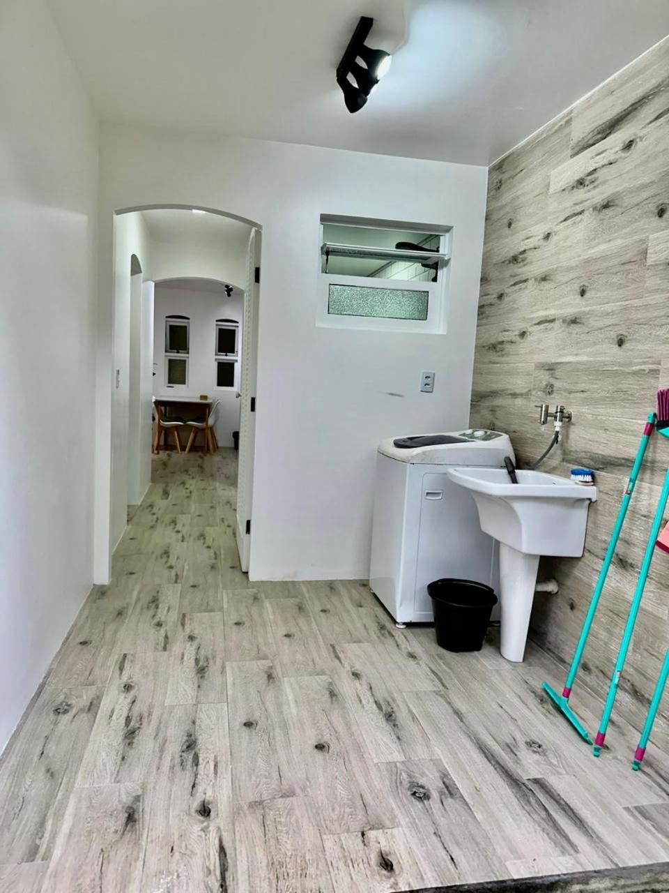 Apartamento estilo Chalé com piscina Ubatuba Exterior foto